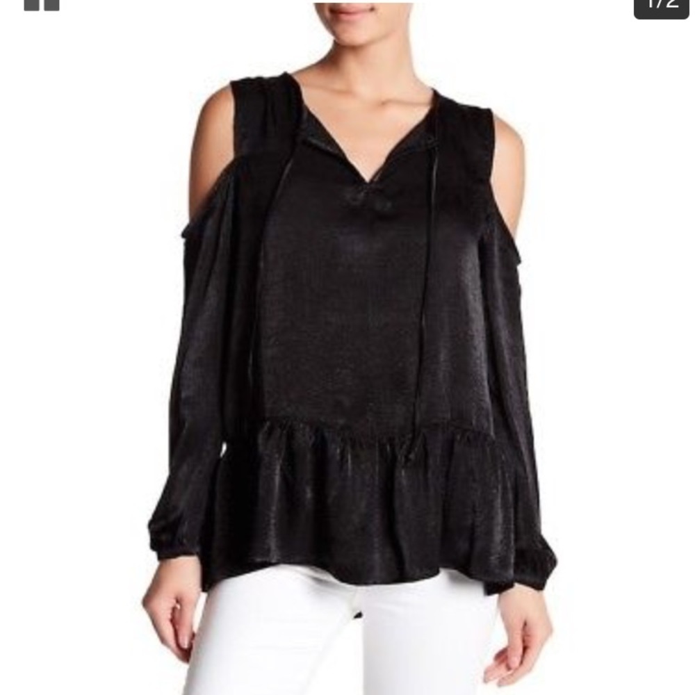 Harlowe & Graham cold shoulder Peplum blouse